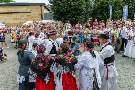 Korowód 56.Tygodnia Kultury Beskidzkie